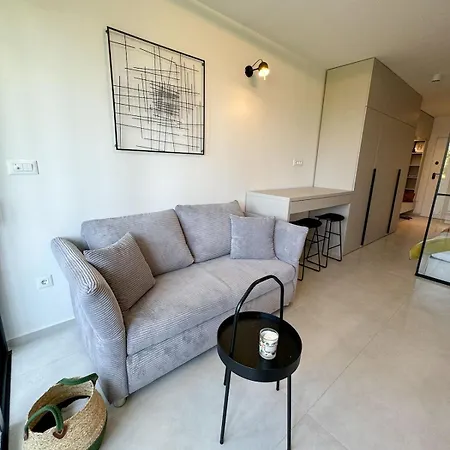 Daire Designer Frame *